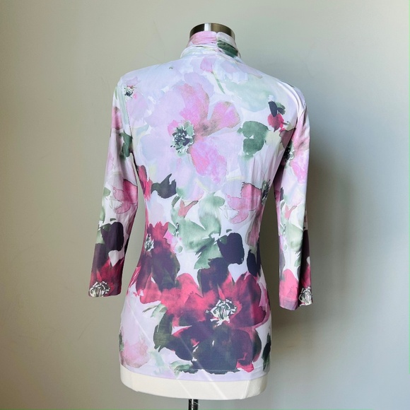 St.John Floral Satin Drape Neckline Blouse Shirt Size Small - Picture 11 of 14